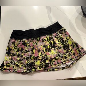 Lululemon Pace Rival Black/yellow/mauve Active Skort